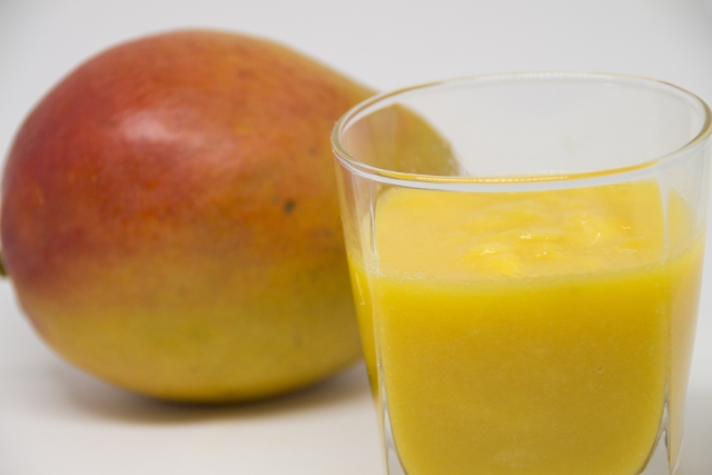 コンブチャクレンズはマンゴー味！？効果的なアレンジ方法から飲み方までの画像